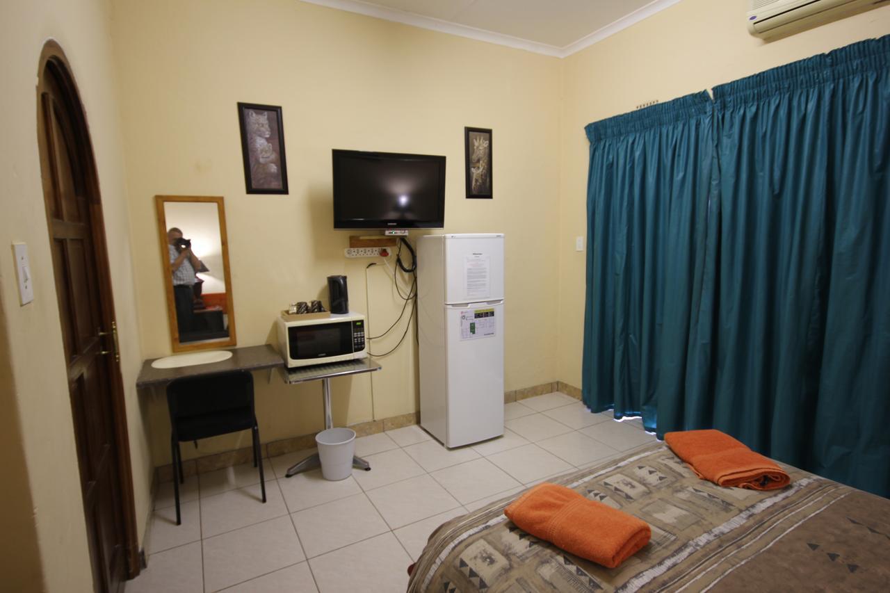 Ingwe Guesthouse Mbombela Exteriér fotografie